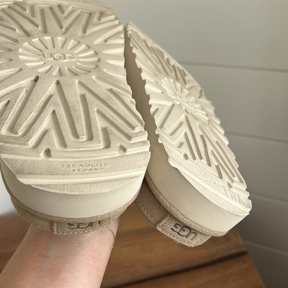 UGG platform slides - Picture 17 of 17